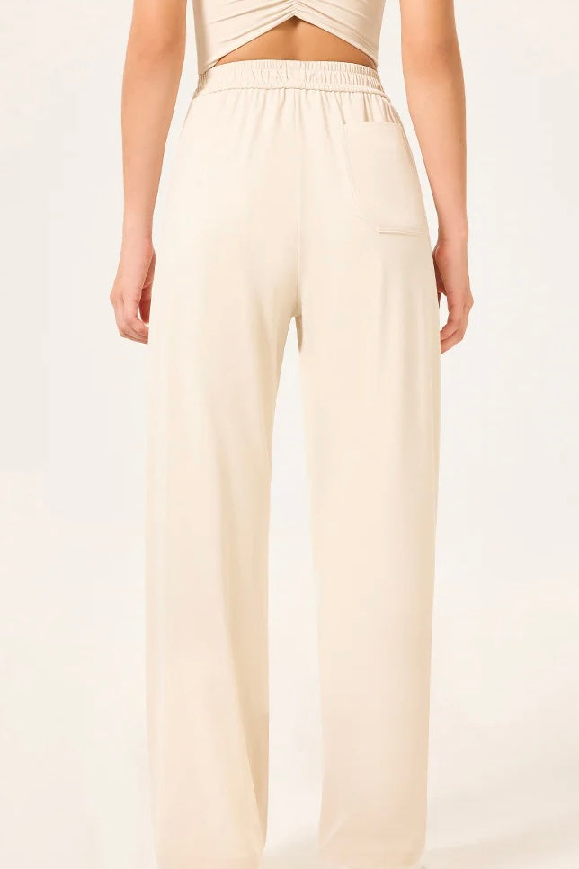 Loose pants