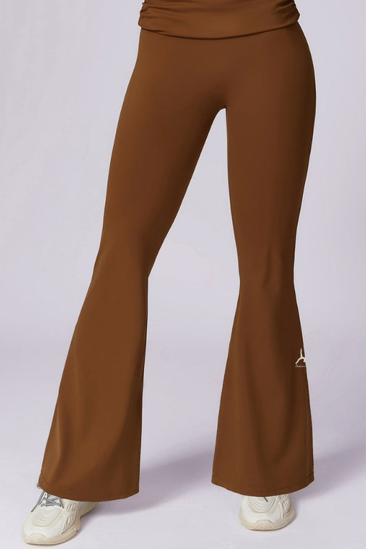 Widening pleated tights