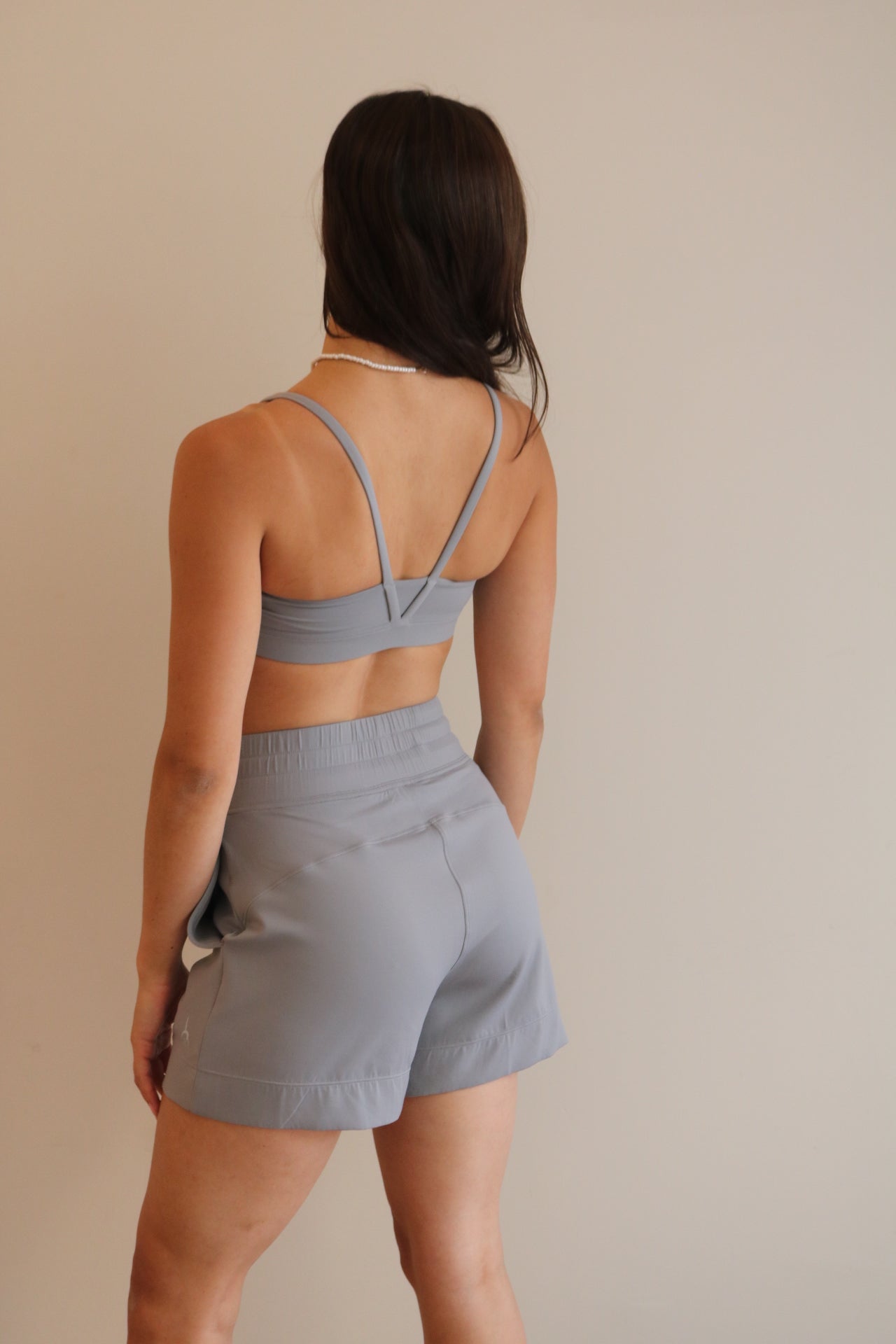 V Short Yoga Set- Gray